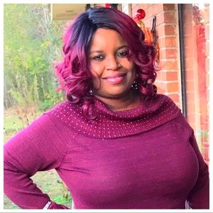 Meet your Posher, Cassandra